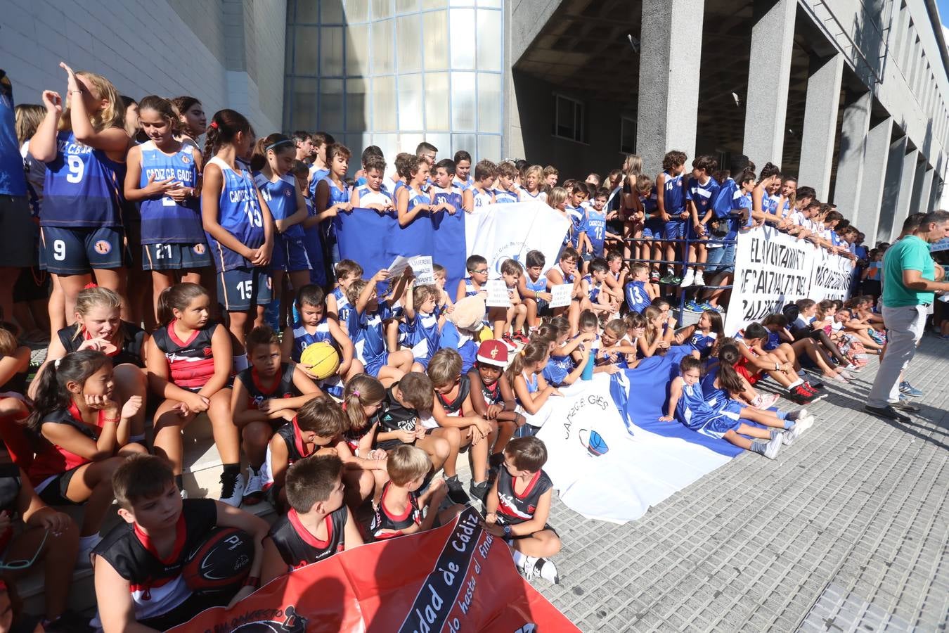 IMÁGENES: Los niños de Cádiz quieren hacer deporte