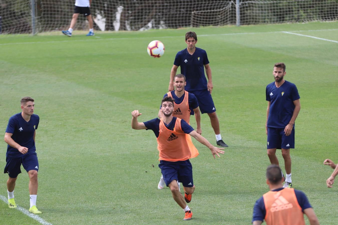 Dejan Lekic y Edu Ramos ya entrenan con el Cádiz CF