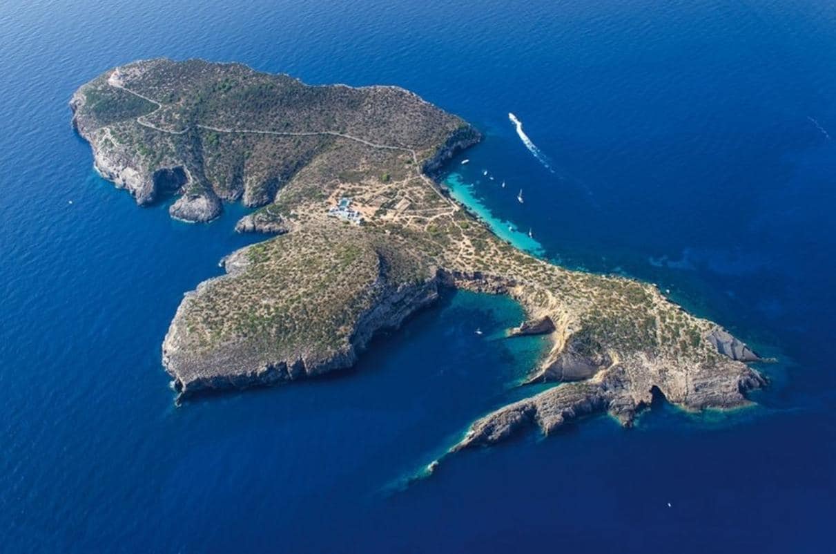 El lujo de alquilar una isla privada al lado de Ibiza