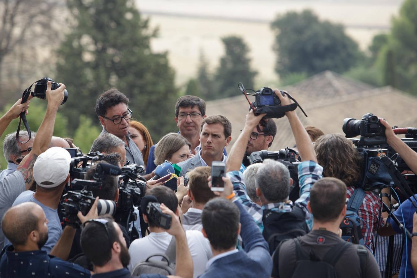 La visita de Albert Rivera a Medina Azahara, en imágenes