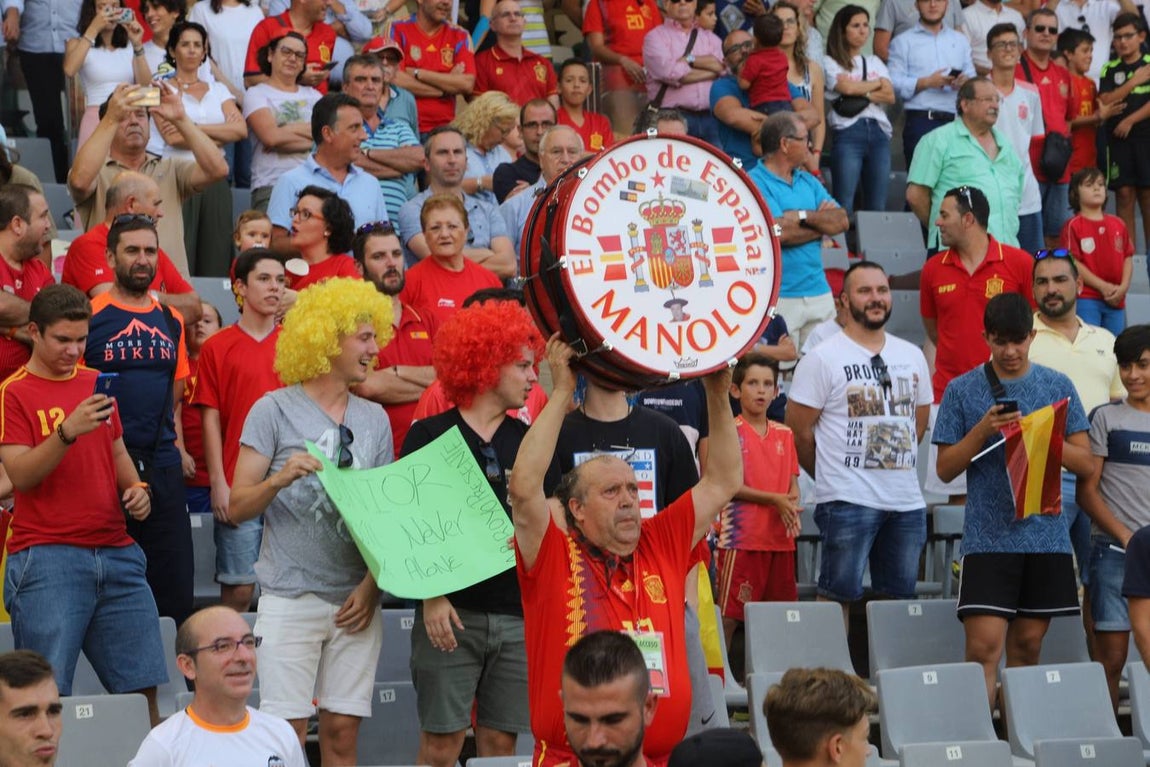 Selección de imágenes del España-Albania