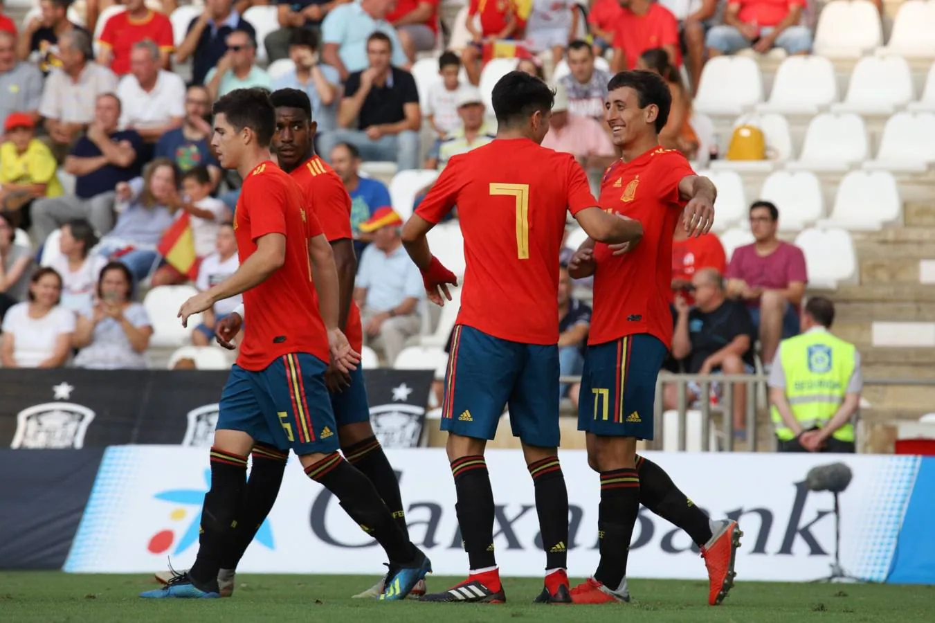 Selección de imágenes del España-Albania
