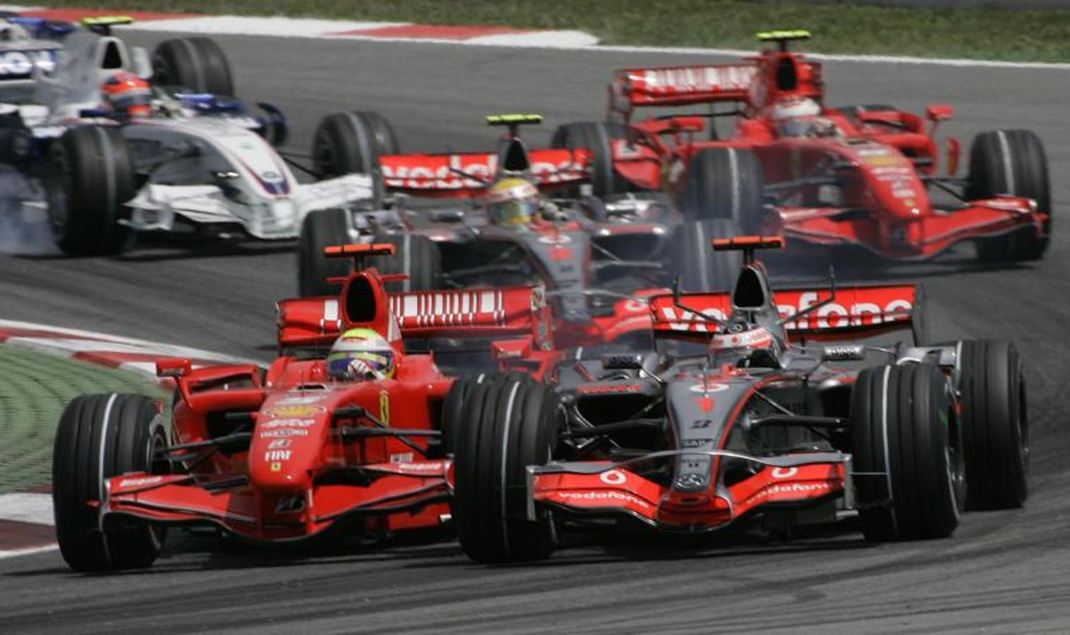 Massa y Alonso se disputan la primera posición en Montmeló. 