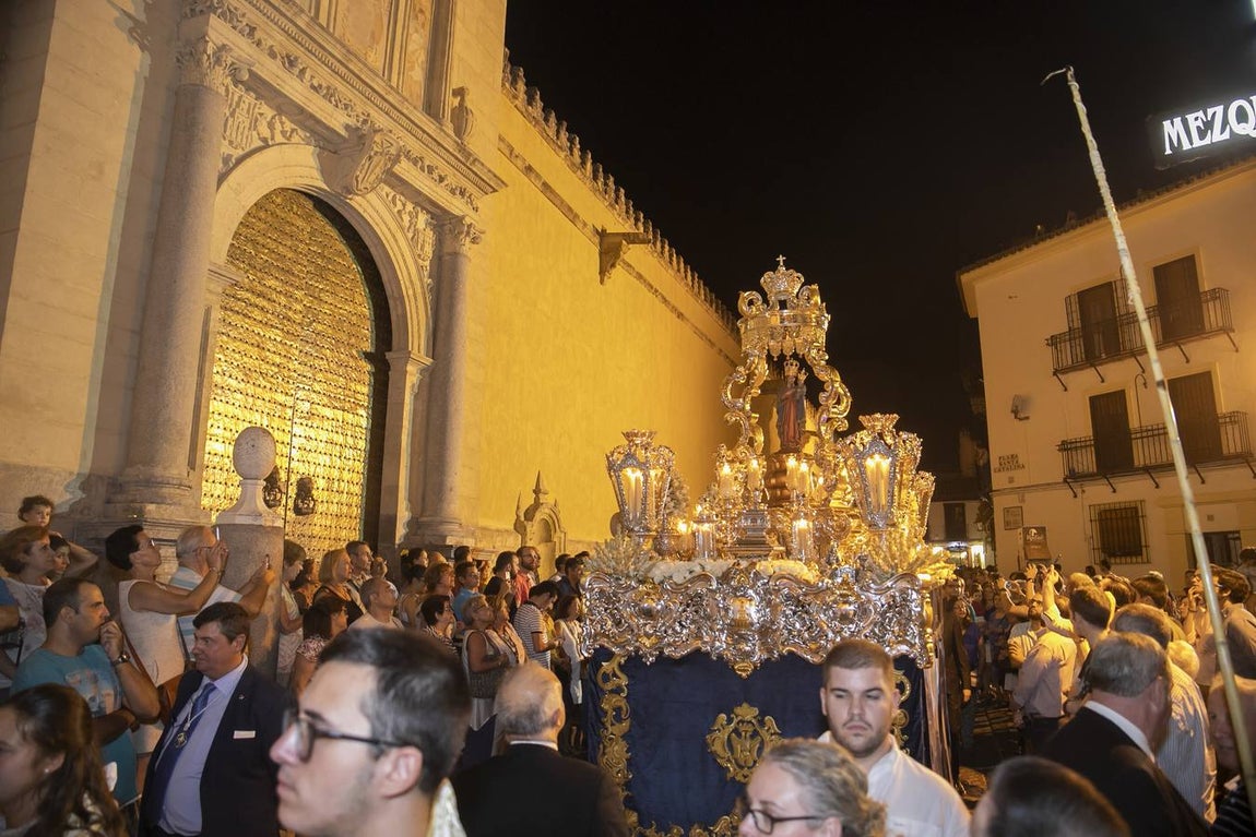 La procesión de la Virgen de la Fuensanta de Córdoba, en imágenes