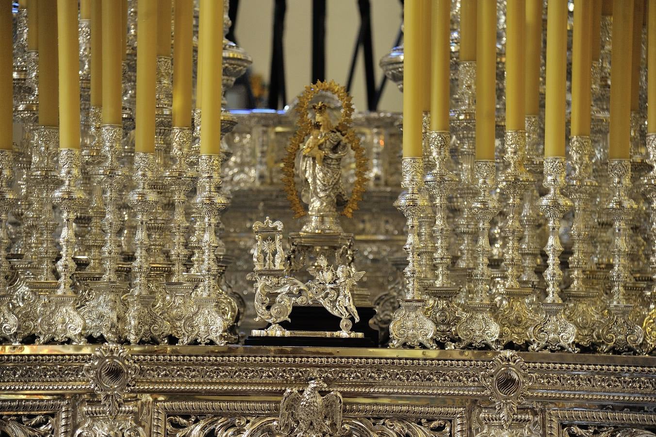 Galería del paso de la Virgen de los Dolores del Cerro