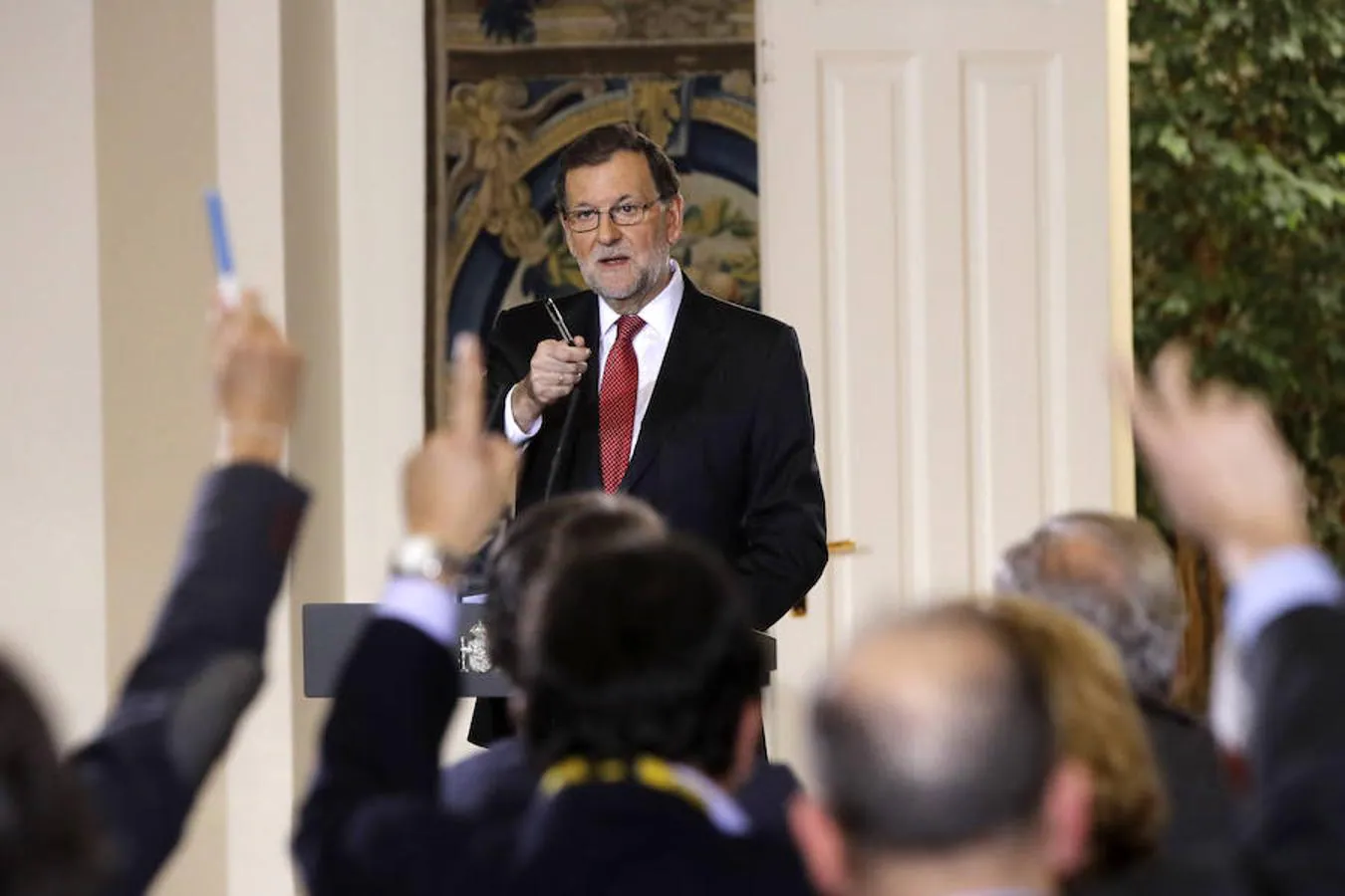 Como presidente del Gobierno, Rajoy tuvo sus reservas de cara a los periodistas. En ocasiones le afearon su escasa disponibilidad. 