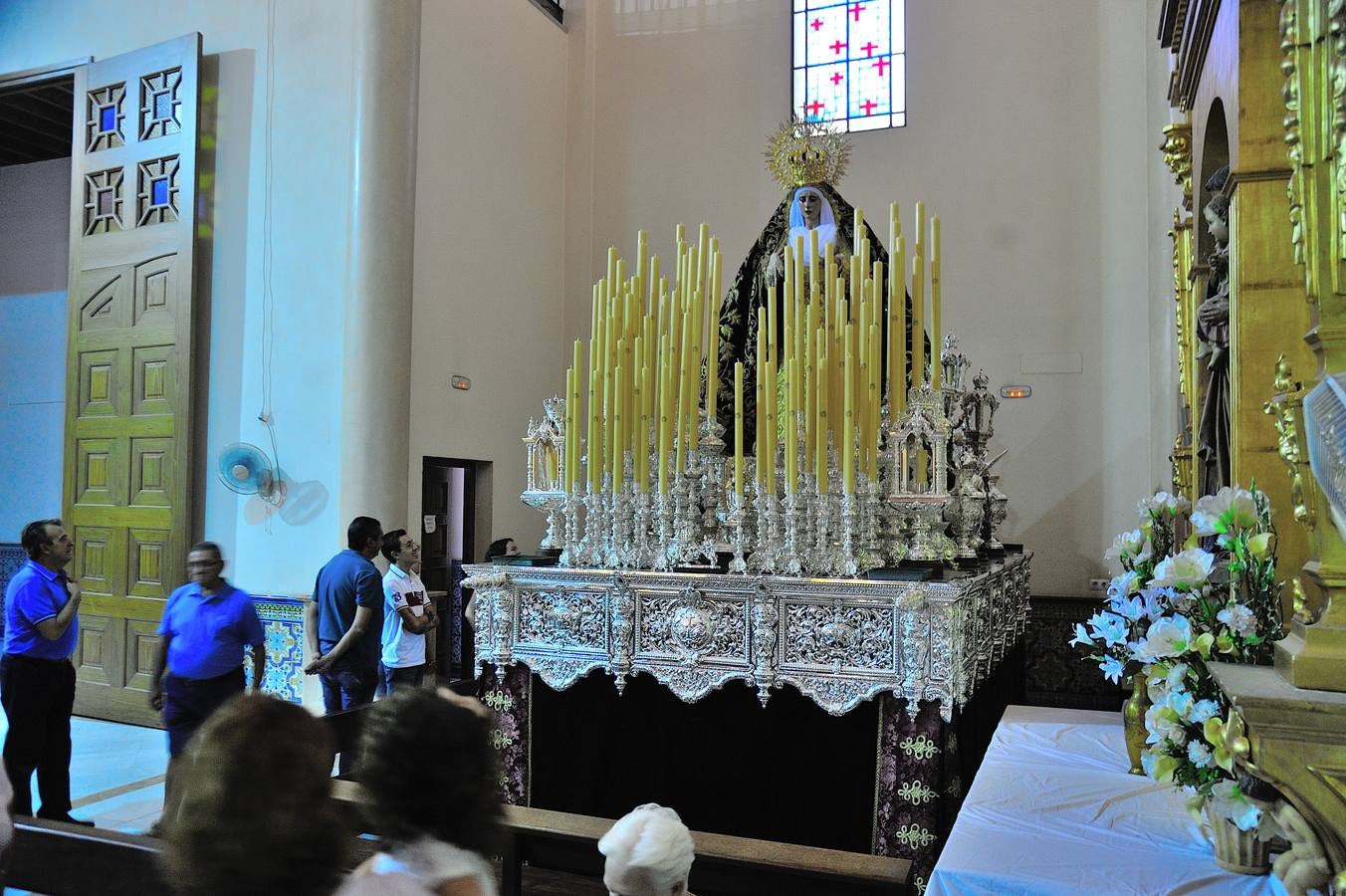 Galería de la Virgen de los Dolores del Cerro en su paso