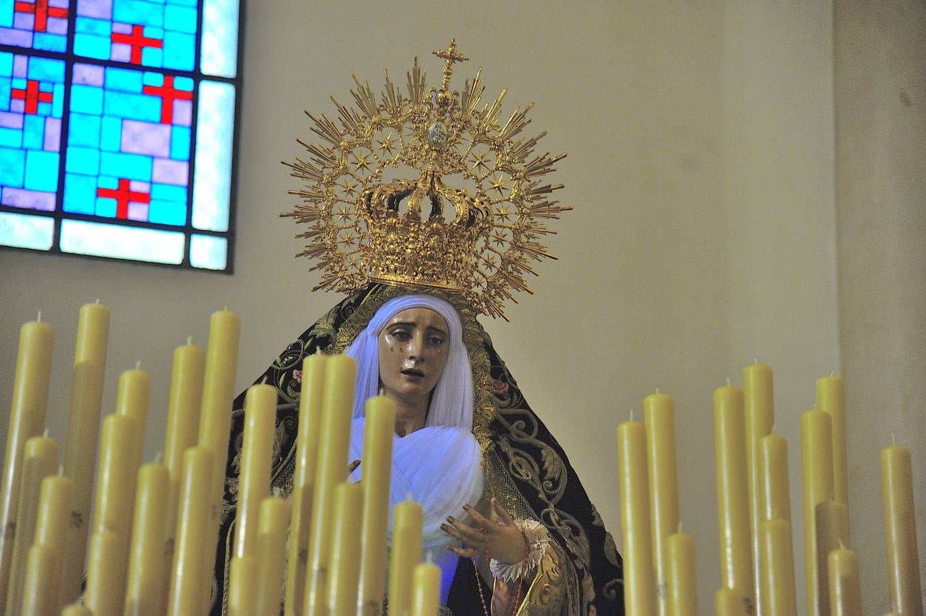 Galería de la Virgen de los Dolores del Cerro en su paso