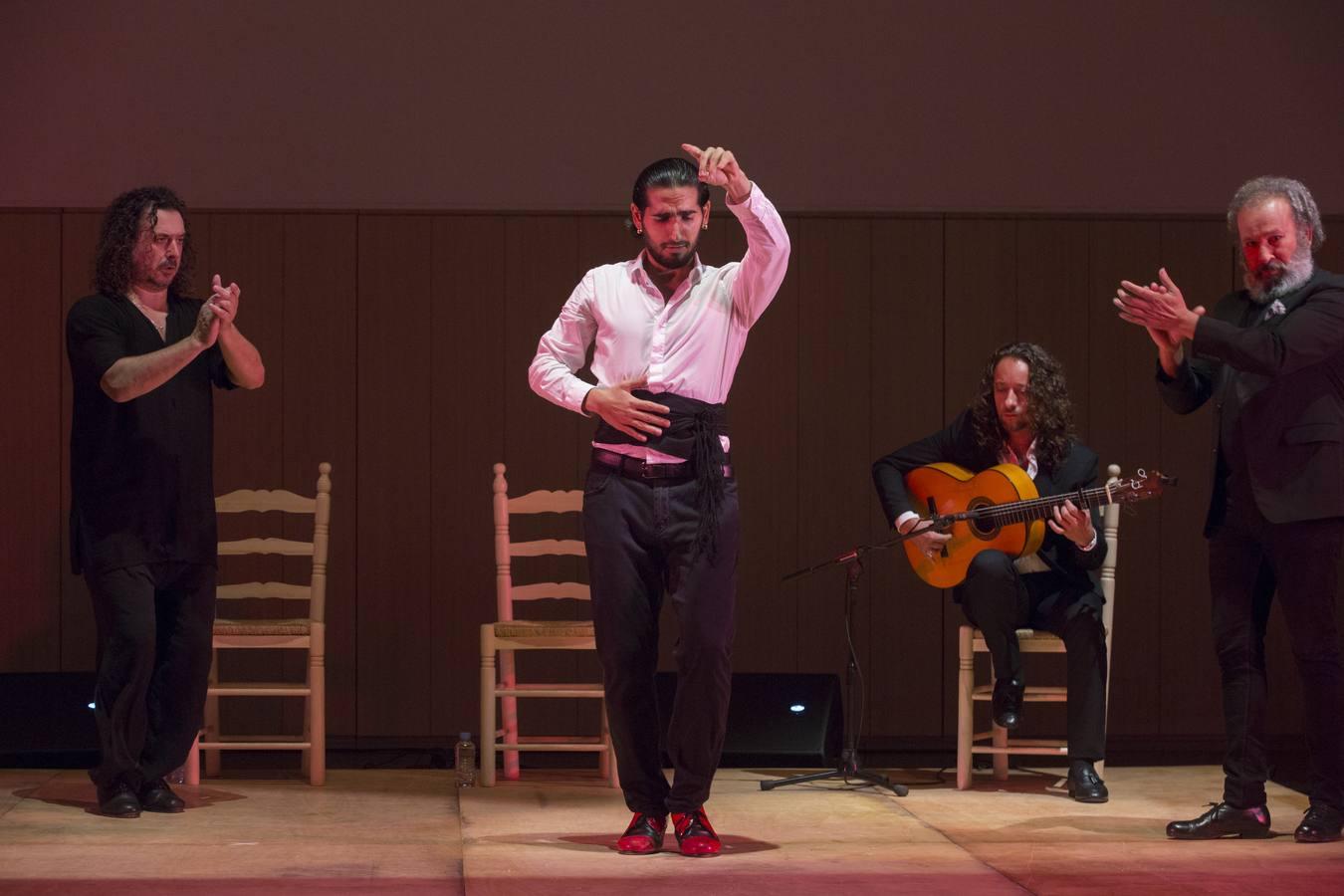 Petete le pone los «Cinco sentío» a la Bienal de Flamenco de Sevilla