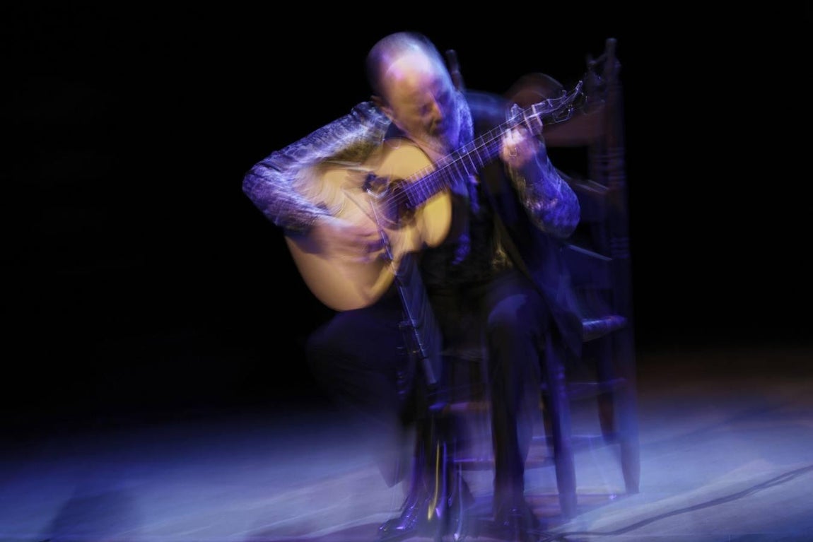 Rafael Rodríguez se «deja llevar» en la Bienal de Flamenco de Sevilla