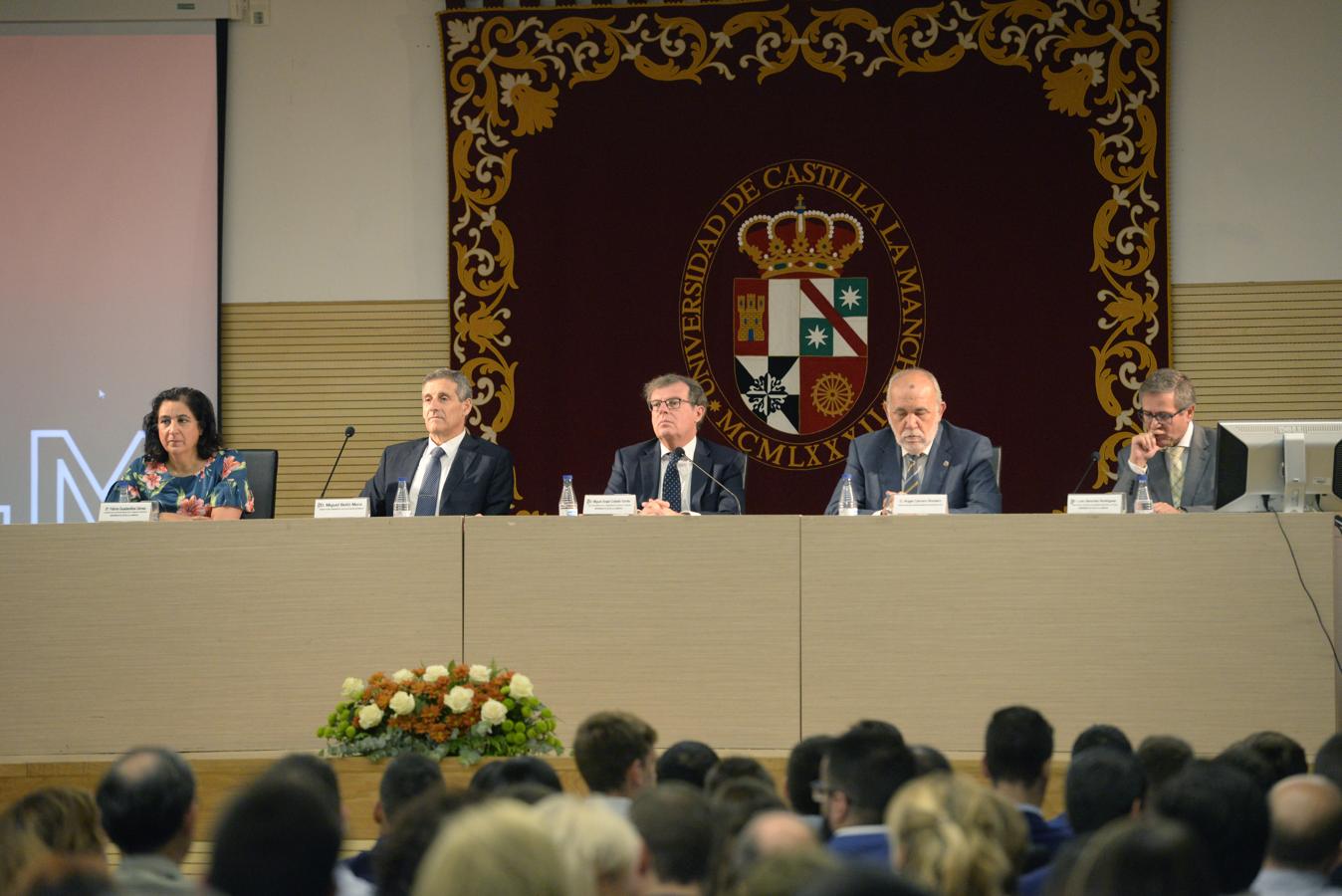 Entrega de becas y distinciones a las tres últimas promociones de Ingeniería Industrial