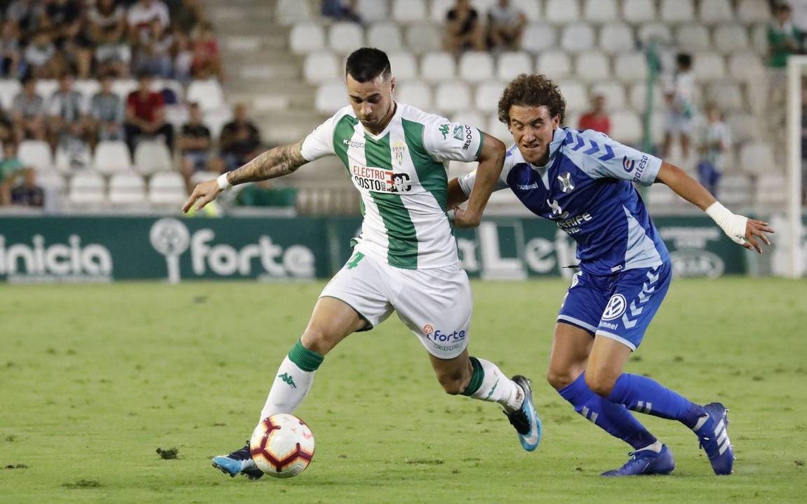 Las mejores jugadas del Córdoba-Tenerife, en imágenes