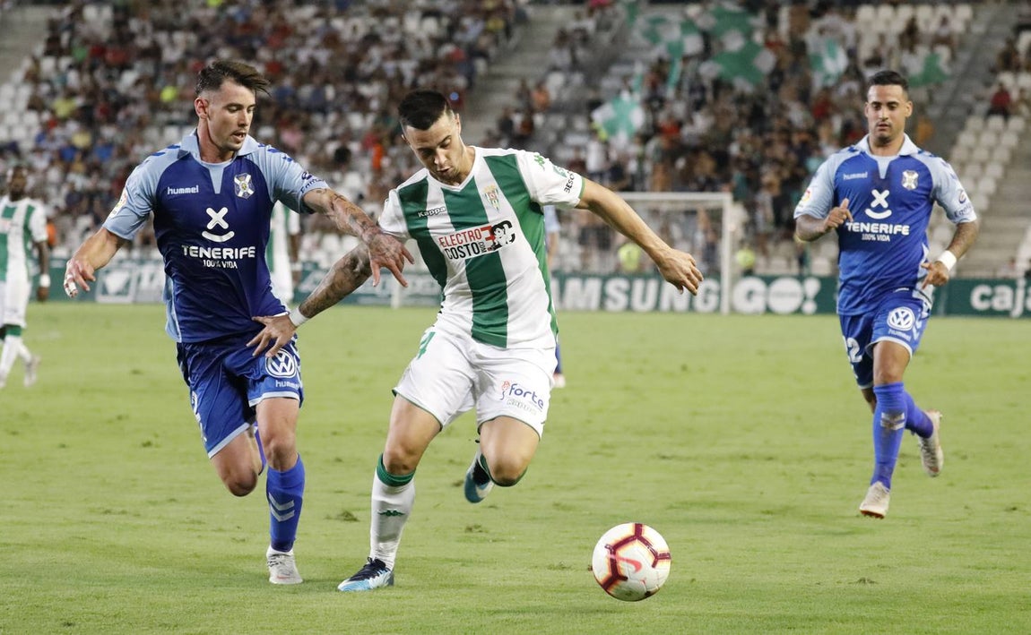 Las mejores jugadas del Córdoba-Tenerife, en imágenes