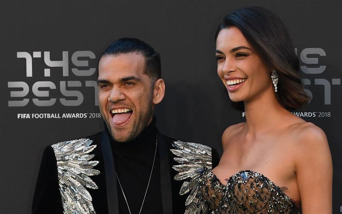 Dani Alves y Joana Sanz. 