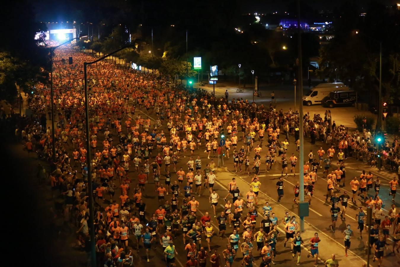 ¿Has corrido en la Nocturna de Sevilla 2018? Búscate aquí