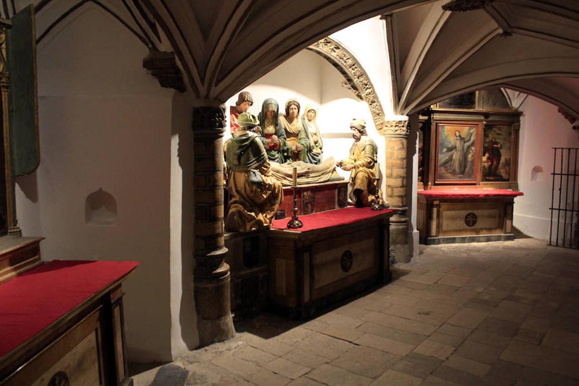 Imágenes de la sala capitular y de la cripta