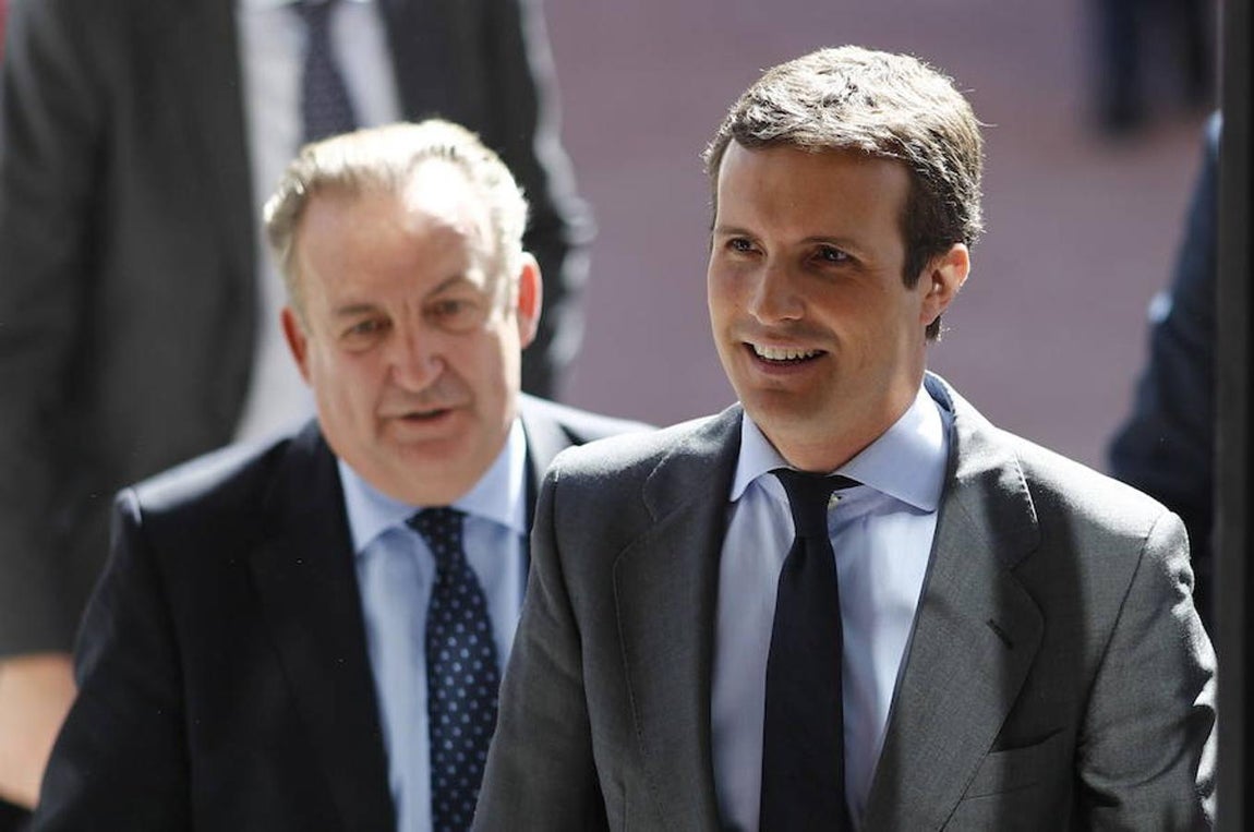 El presidente del PP, Pablo Casado, a su llegada al Foro ABC-Deloitte, en Madrid.. 