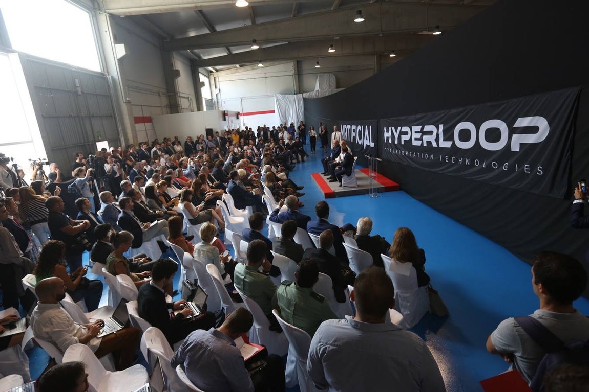 Las primeras imágenes del espectacular tren supersónico &#039;Hyperloop&#039;