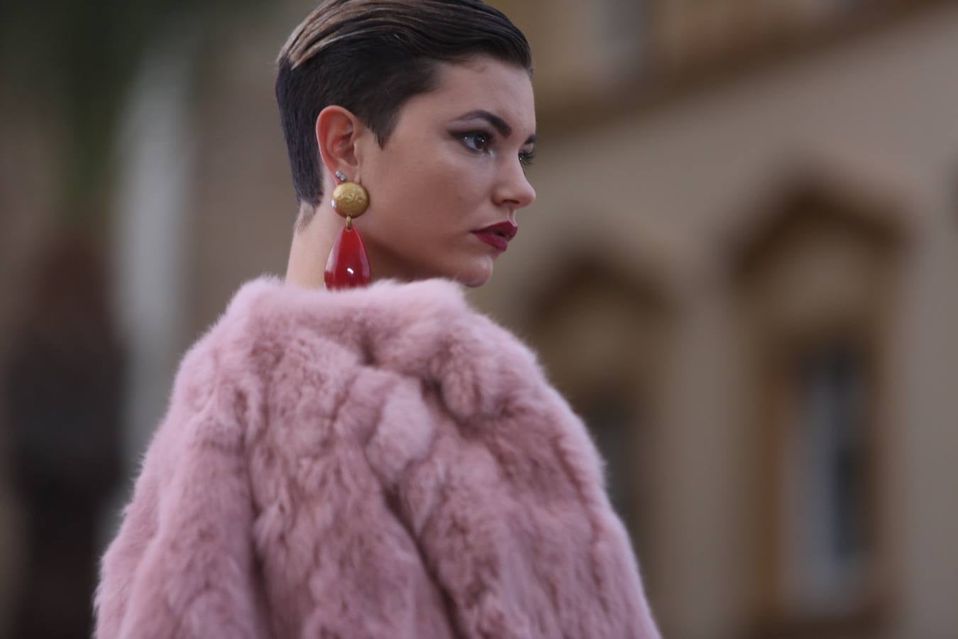 Fotos: Pasarela de moda en la Plaza de la Catedral de Cádiz