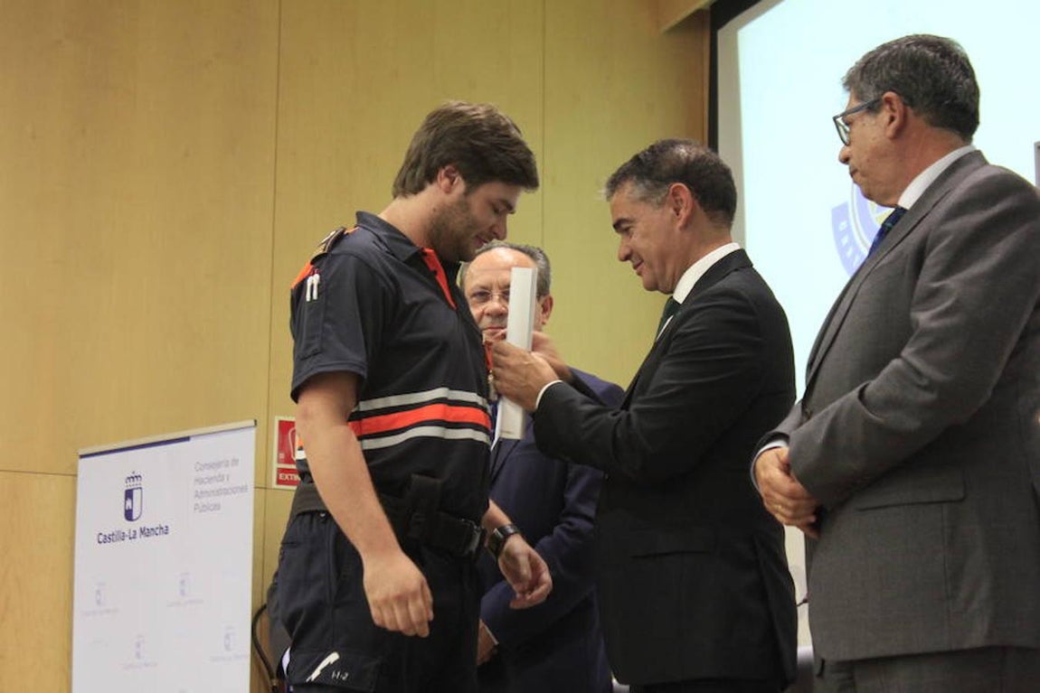 Entrega de placas y medallas de Protección Civil en Toledo