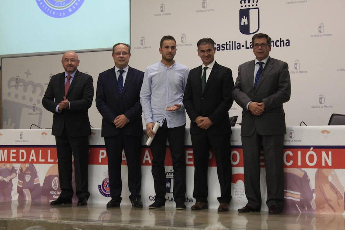 Entrega de placas y medallas de Protección Civil en Toledo