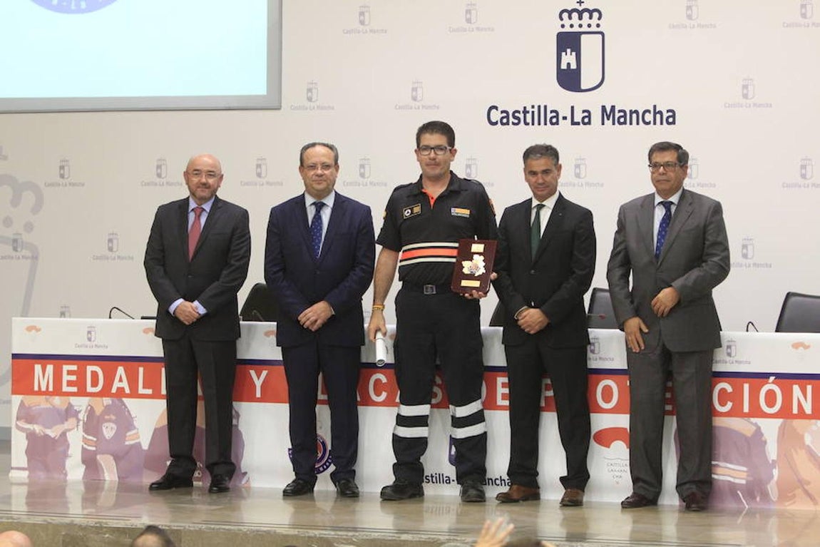 Entrega de placas y medallas de Protección Civil en Toledo