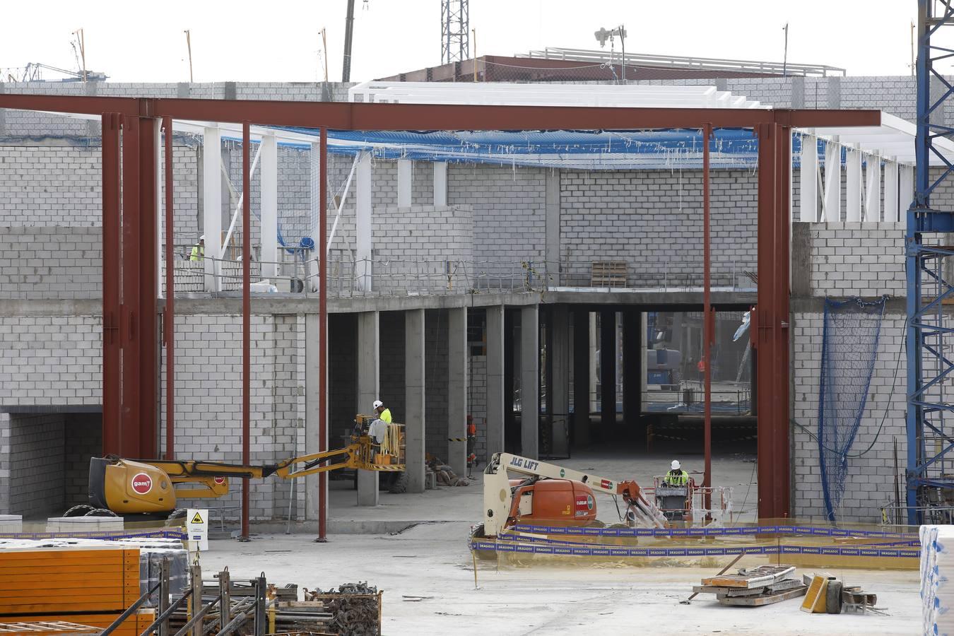 Así van las obras del centro comercial Palmas Altas en Sevilla