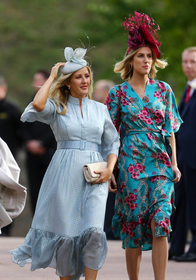 Tocados volando y faldas a lo loco: el viento ridiculiza el desfile de los invitados en la boda de Eugenia de York