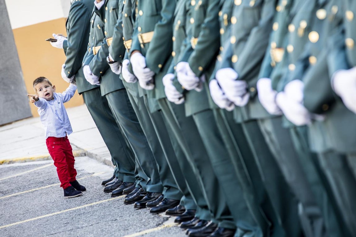 En imágenes: la Guardia Civil celebra la Virgen del Pilar en Valencia