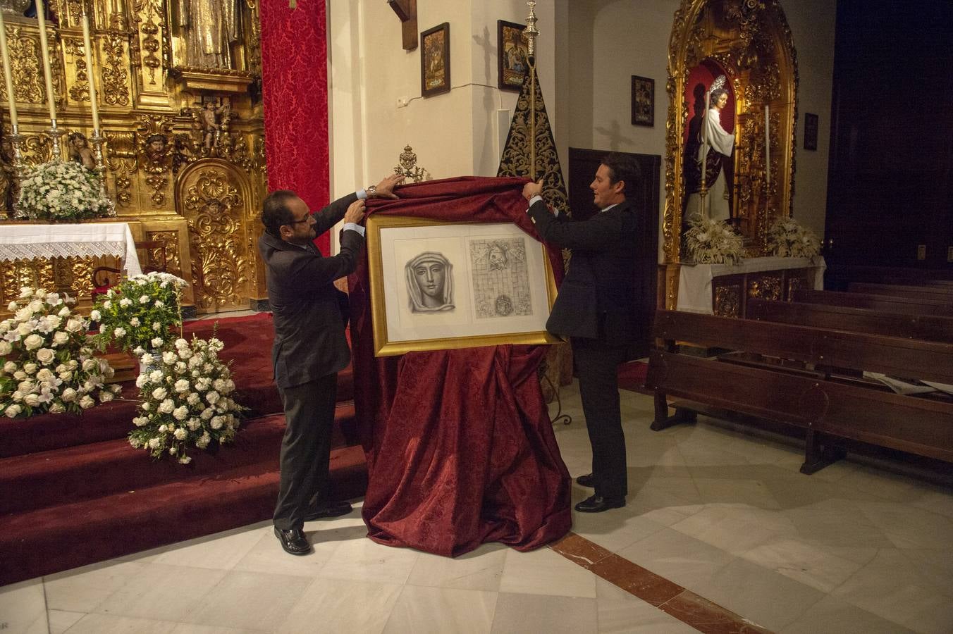 Galería de la presentación de la papeleta de sitio extraordinaria de la Esperanza de Triana