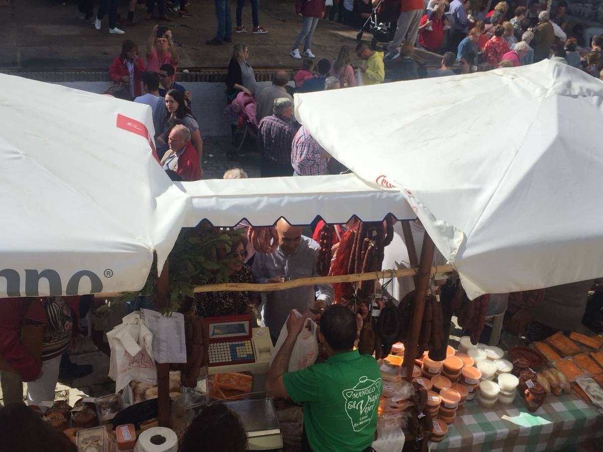 Vejer celebra su cuarta edición del Día del lomo en manteca