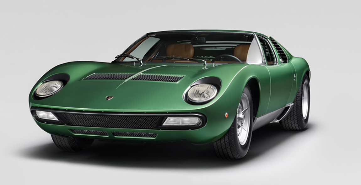 Lamborghini del Sha de Irán de Nicolas Cage. Las excentricidades van más allá del diseño o las personalizaciones de los vehículos. Si no que se lo pregunten al actor Nicolas Cage, que en 1997 pagó en una subasta en Brooks más de 390.000 euros o, lo que es lo mismo, casi 65 millones de pesetas de la época