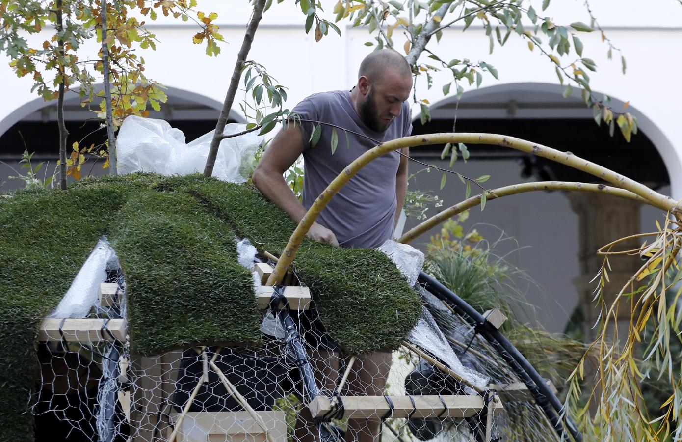 Los preparativos del Festival Flora de Córdoba, en imágenes