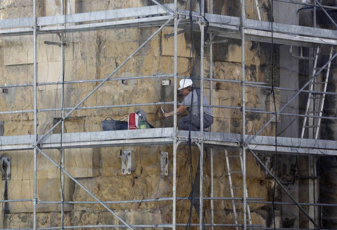 La restauración del alminar de San Juan de Córdoba, en imágenes