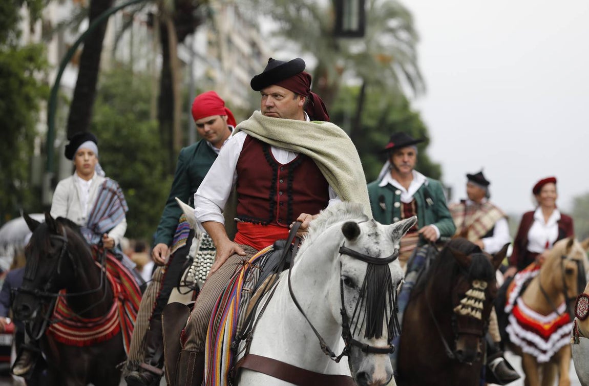 El desfile en honor a Diego López de Haro y las Caballerizas Reales de Córdoba, en imágenes