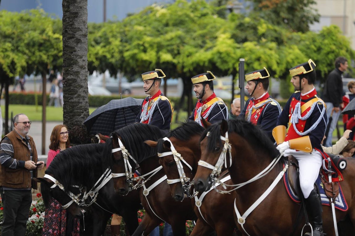 El desfile en honor a Diego López de Haro y las Caballerizas Reales de Córdoba, en imágenes