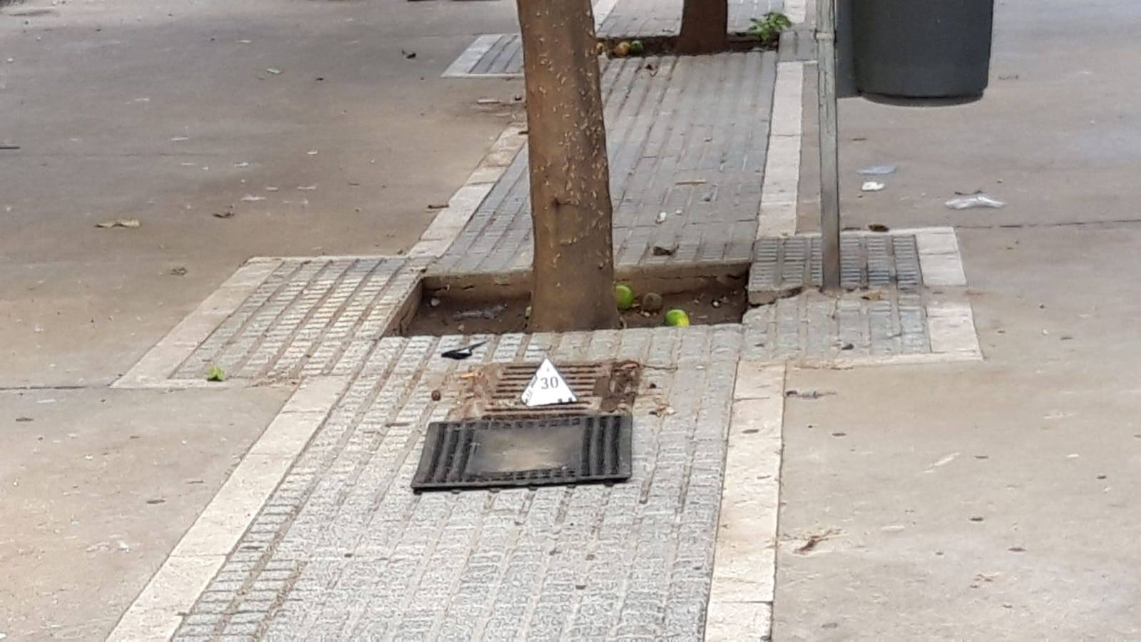 En imágenes, una mujer muere apuñalada en Los Pajaritos de Sevilla