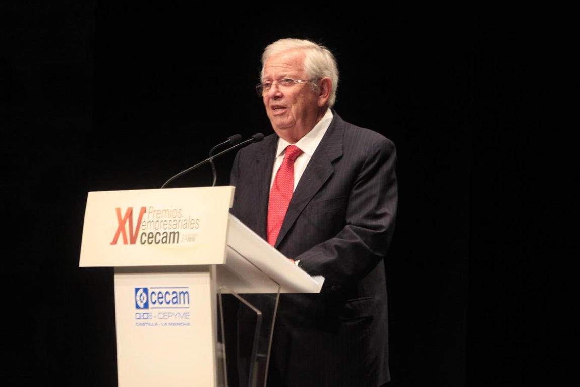 El periodista Fernando Jauregui presentó el acto. 