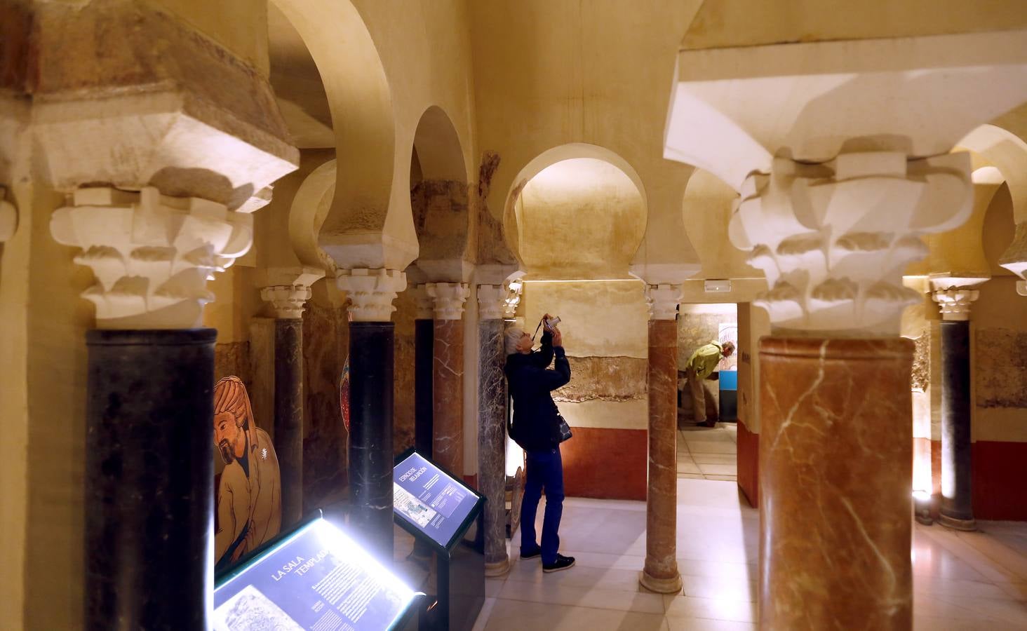 Los Baños del Alcázar Califal de Córdoba, en imágenes