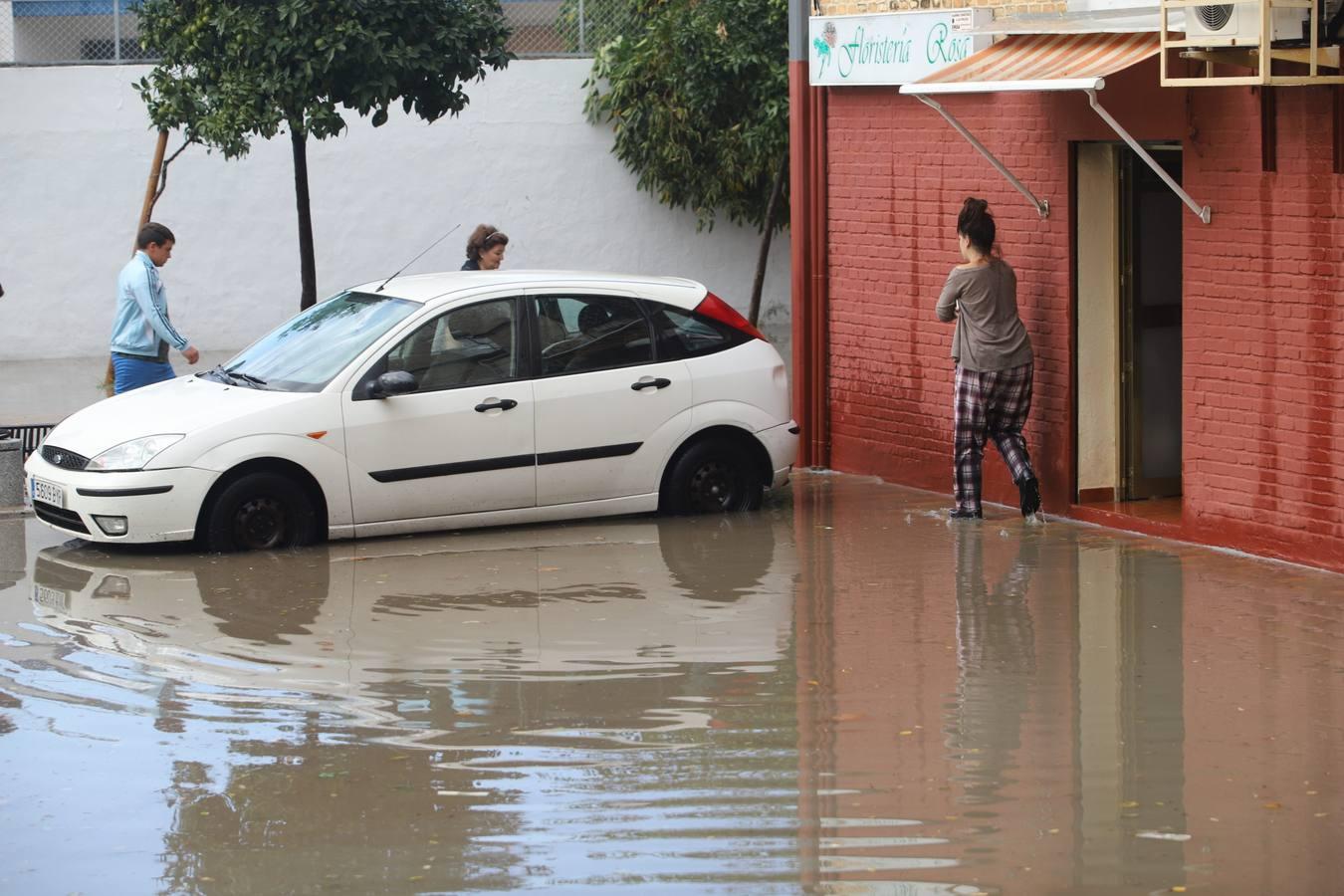 Los efectos de la tromba de agua de este sábado en Córdoba, en imágenes