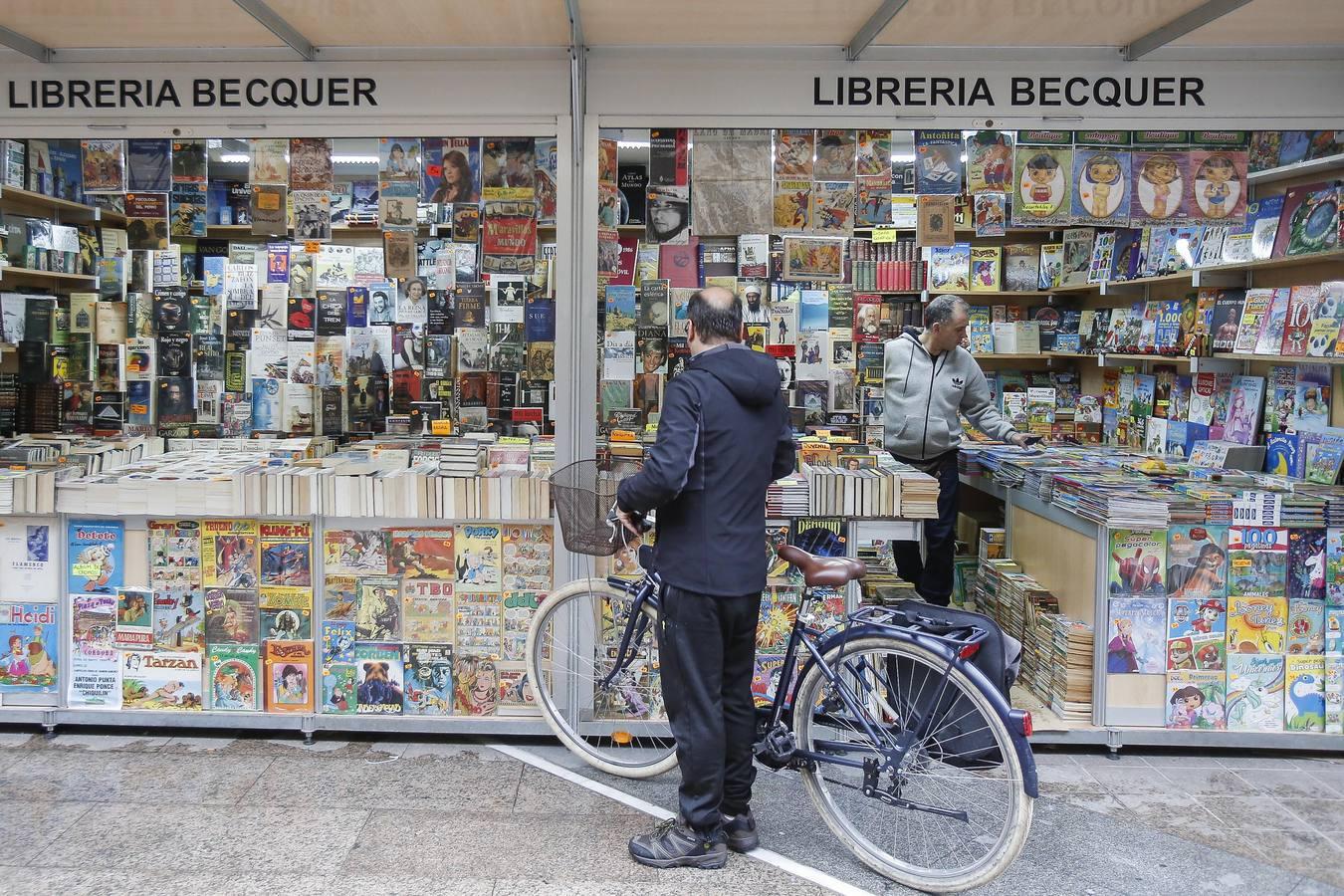 La Feria del Libro Antiguo y de Ocasión de Córdoba, en imágenes