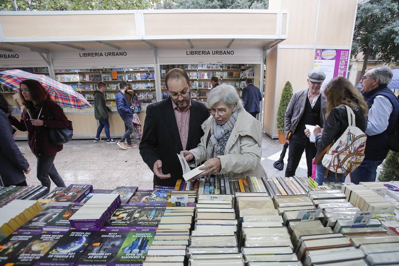 La Feria del Libro Antiguo y de Ocasión de Córdoba, en imágenes