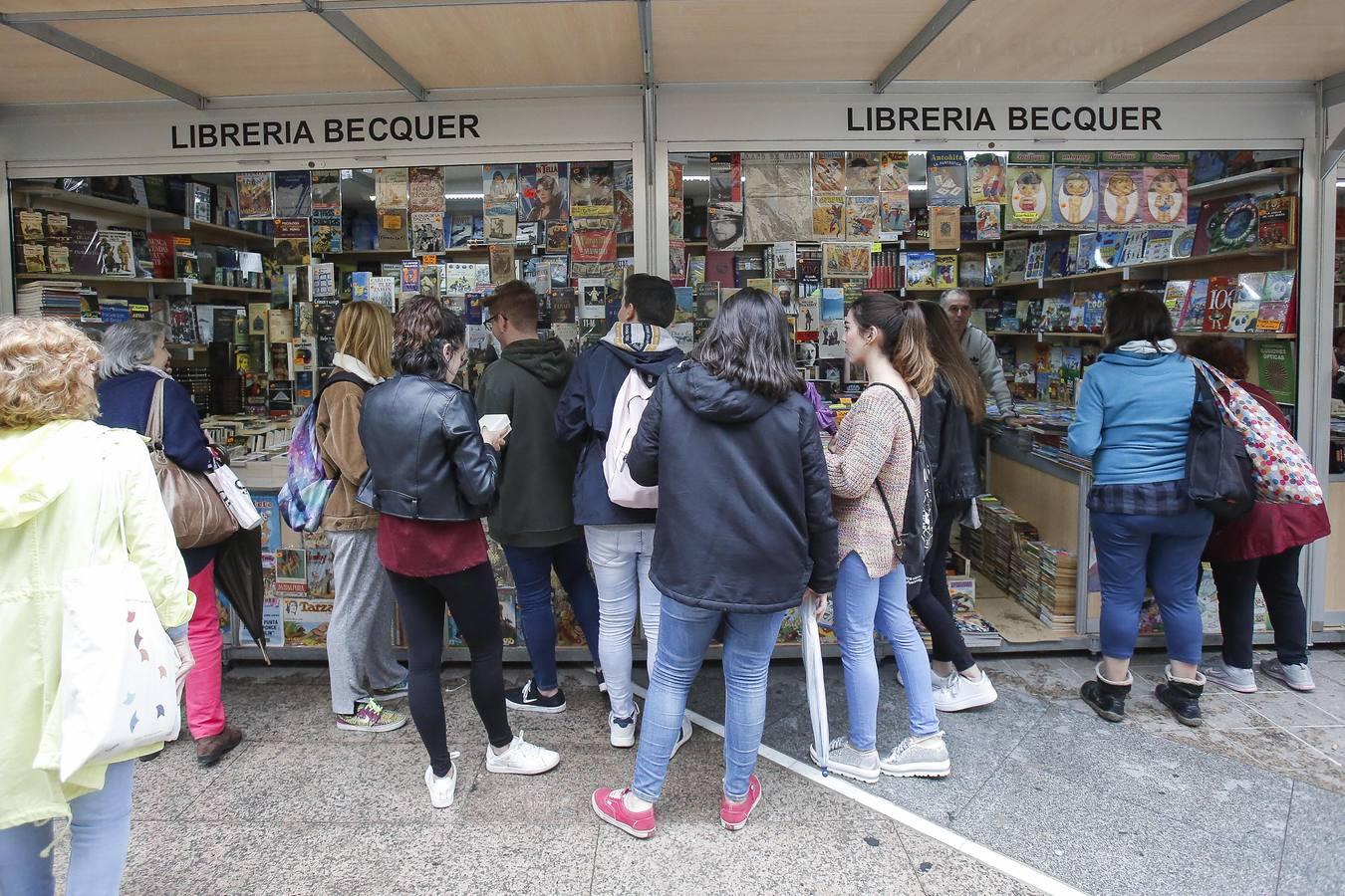 La Feria del Libro Antiguo y de Ocasión de Córdoba, en imágenes