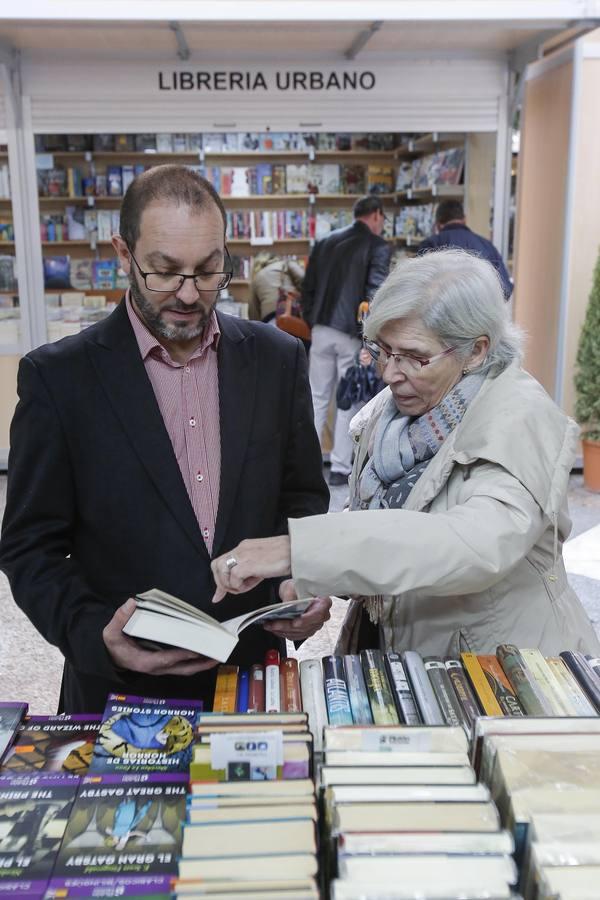 La Feria del Libro Antiguo y de Ocasión de Córdoba, en imágenes