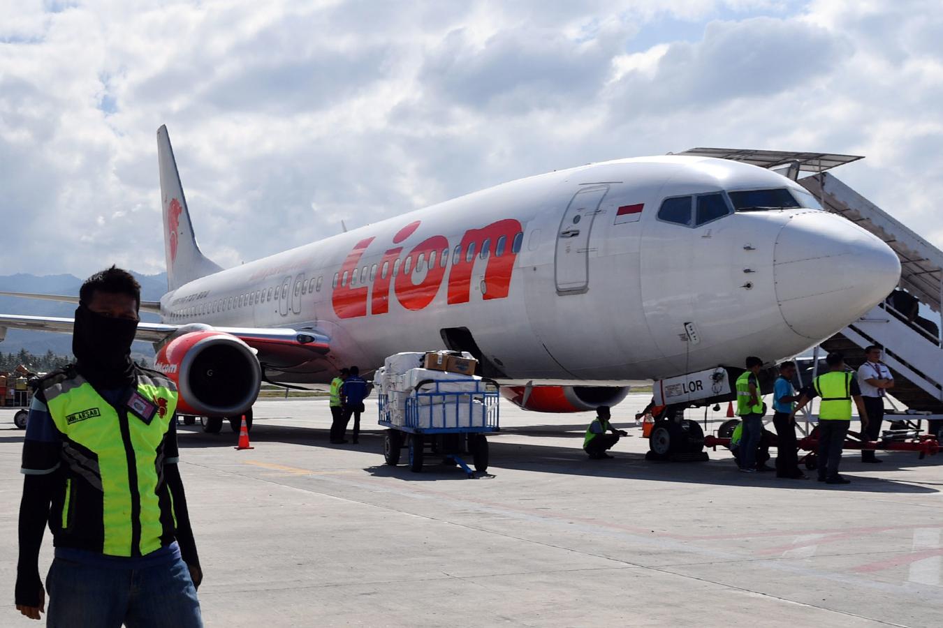 La búsqueda y rescate del avión siniestrado en el Mar de Java, en imágenes