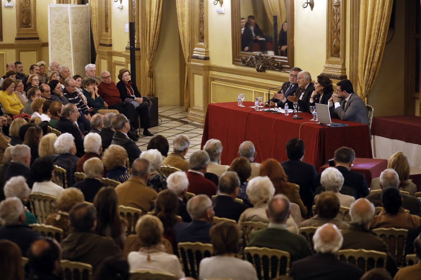 En imágenes, Inocencio Arias abre el ciclo de ABC «El templo de Córdoba»