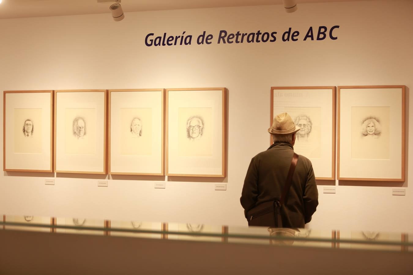 En imágenes, la exposición «Juan Valdés. Retratos»