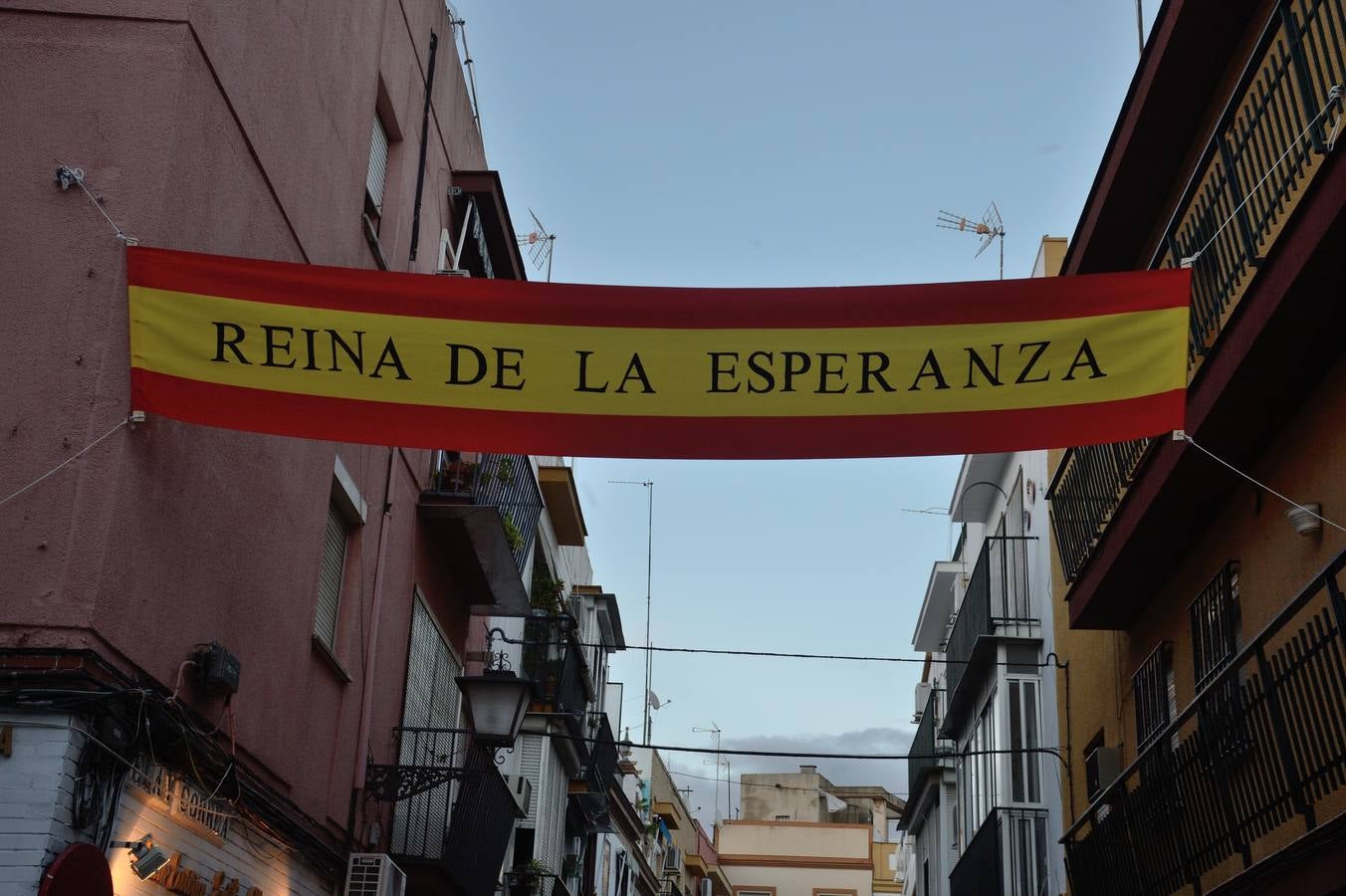 Galería de las calles adornadas para la Esperanza de Triana