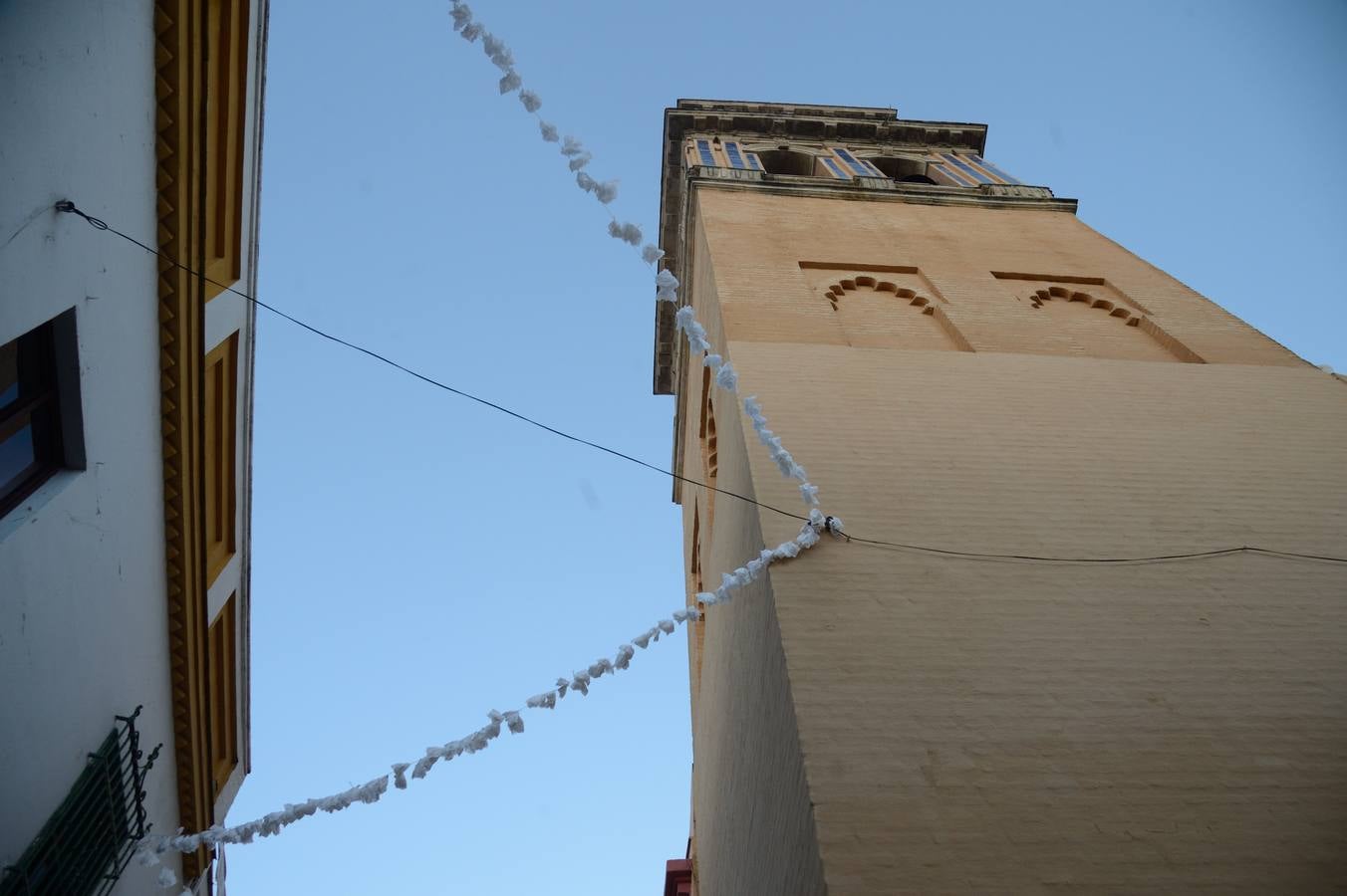 Galería de las calles adornadas para la Esperanza de Triana