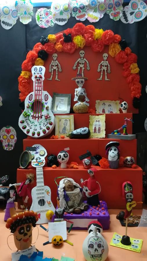 Fotos: Tosantos y Halloween en los colegios de Cádiz